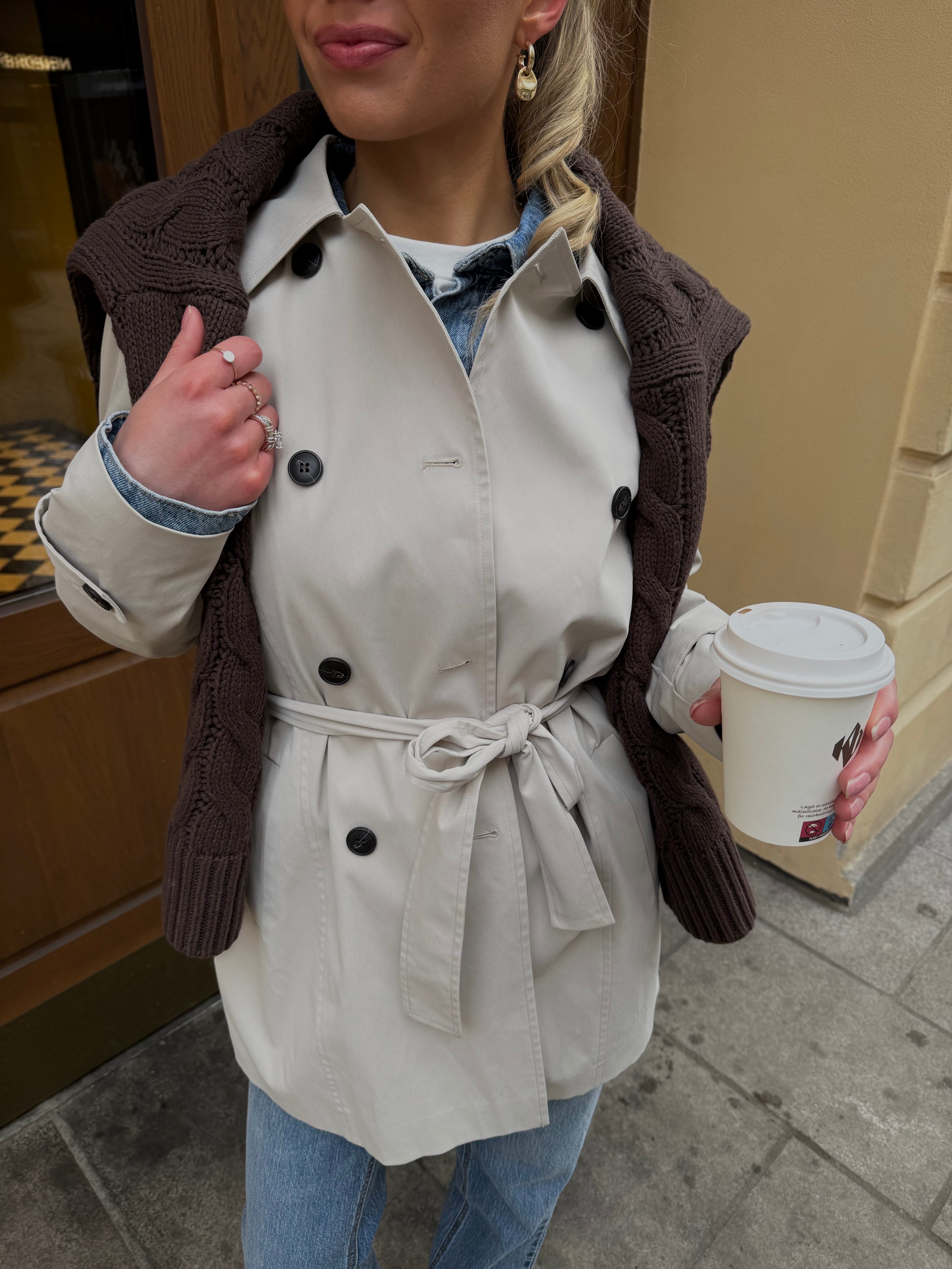 VMCHELSEA Trenchcoat - Oatmeal